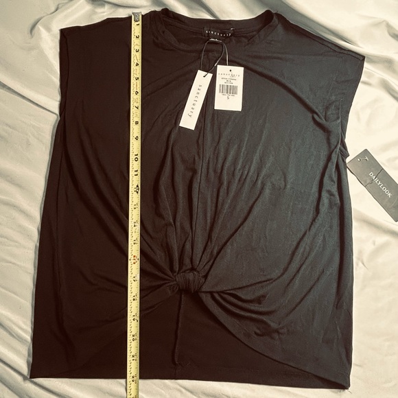 Sanctuary Black Knot Front Tee NWT - Picture 4 of 5